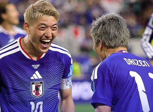 日本全力争胜未避巴西 1-1平瑞典落位小组第二