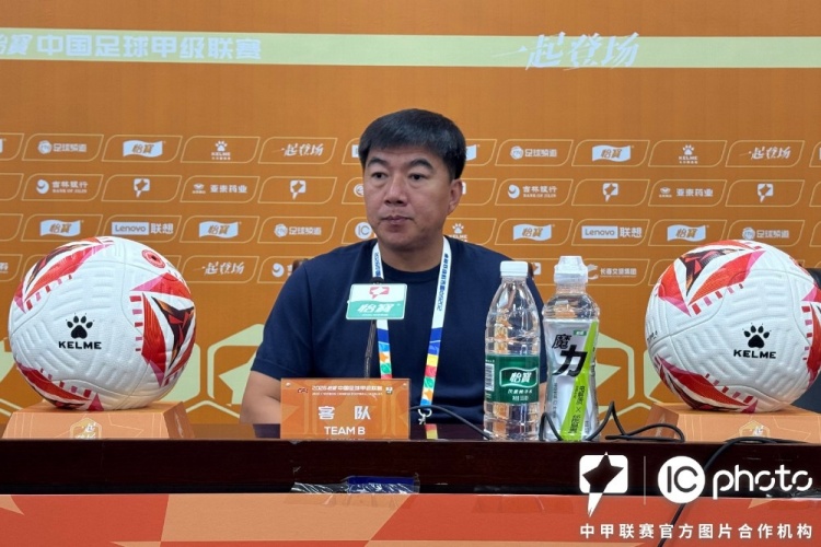 刘俊威:丢球后未乱阵脚,配合进球完成2-1逆转,两小将收获中甲首球
