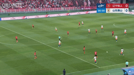 泽卡半场双响 山东客场2-0领先辽宁铁人 泽卡半场双响 山东客场2-0领先辽宁铁人