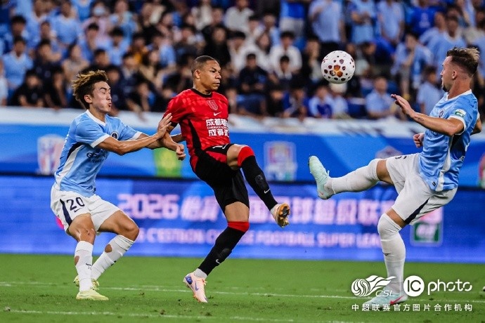 阿洛伊西:两球领先仍需把握机会,韦世豪队长领导力获肯定 阿洛伊西:两球领先仍需把握机会,韦世豪队长领导力获肯定