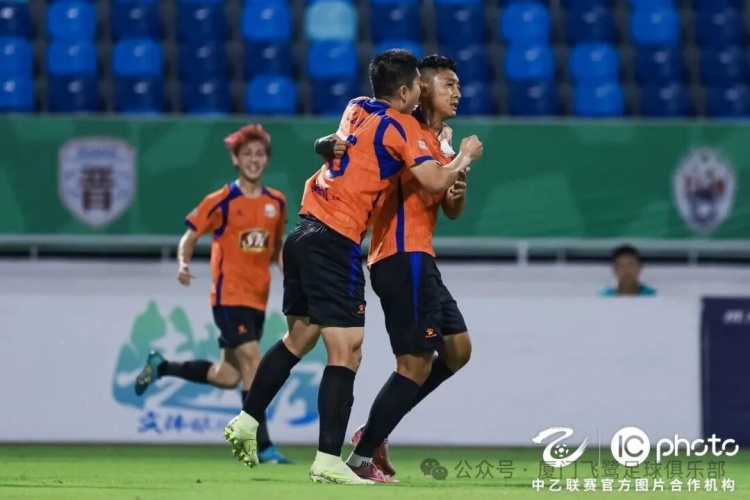 刘子铭双响逆转,厦门飞鹭客场2-1破三轮不胜 刘子铭双响逆转,厦门飞鹭客场2-1破三轮不胜