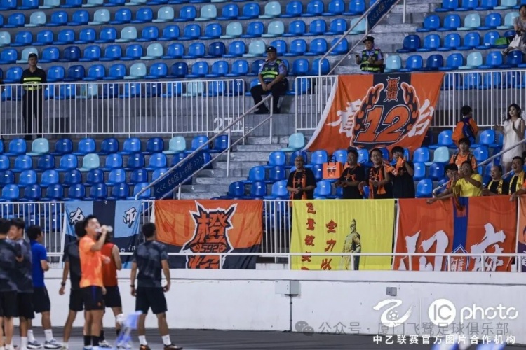 刘子铭双响逆转,厦门飞鹭客场2-1破三轮不胜 刘子铭双响逆转,厦门飞鹭客场2-1破三轮不胜