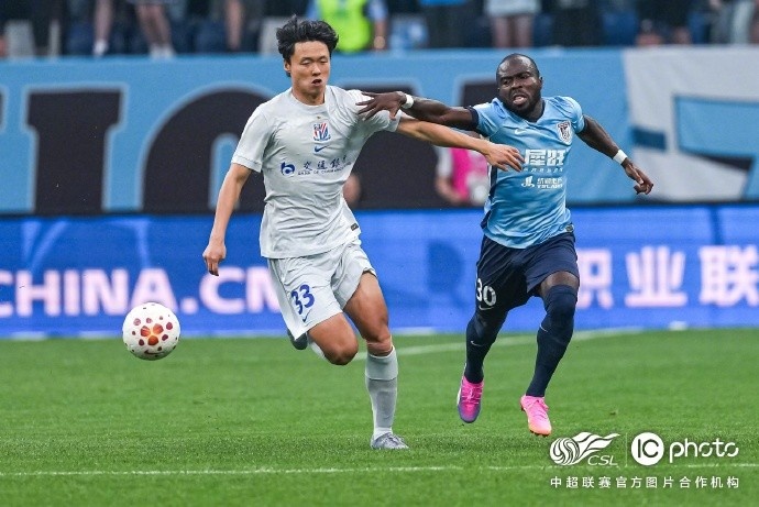 申花4-1逆转大连，拉唐双响阿苏埃传射