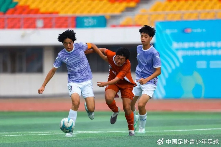 中青赛南京U15收官：栗之星夺冠 雨花台中学亚军 宋昊哲最佳射手