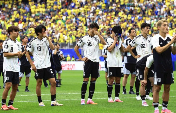 95分钟绝杀出局,日本队赛后集体反思:与世界顶尖仍有巨大差距