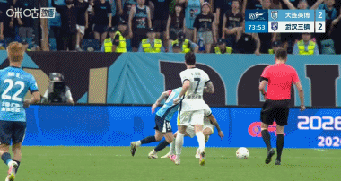 英博3-2绝杀三镇,马莱莱补时破门送对手10轮不胜 英博3-2绝杀三镇,马莱莱补时破门送对手10轮不胜