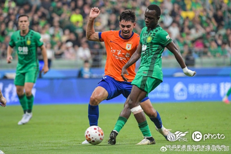 国安2-0力克十人泰山,林良铭传射建功 国安2-0力克十人泰山,林良铭传射建功