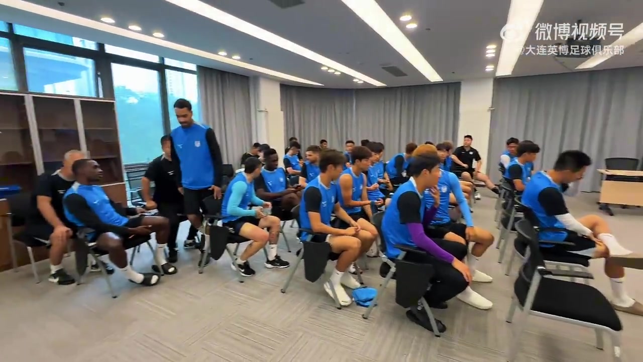 德尔加多租借大连英博，身穿9号球衣