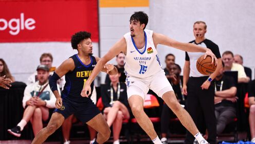 夏季联赛-布拉齐尔32分6板率掘金106-103险胜雷霆