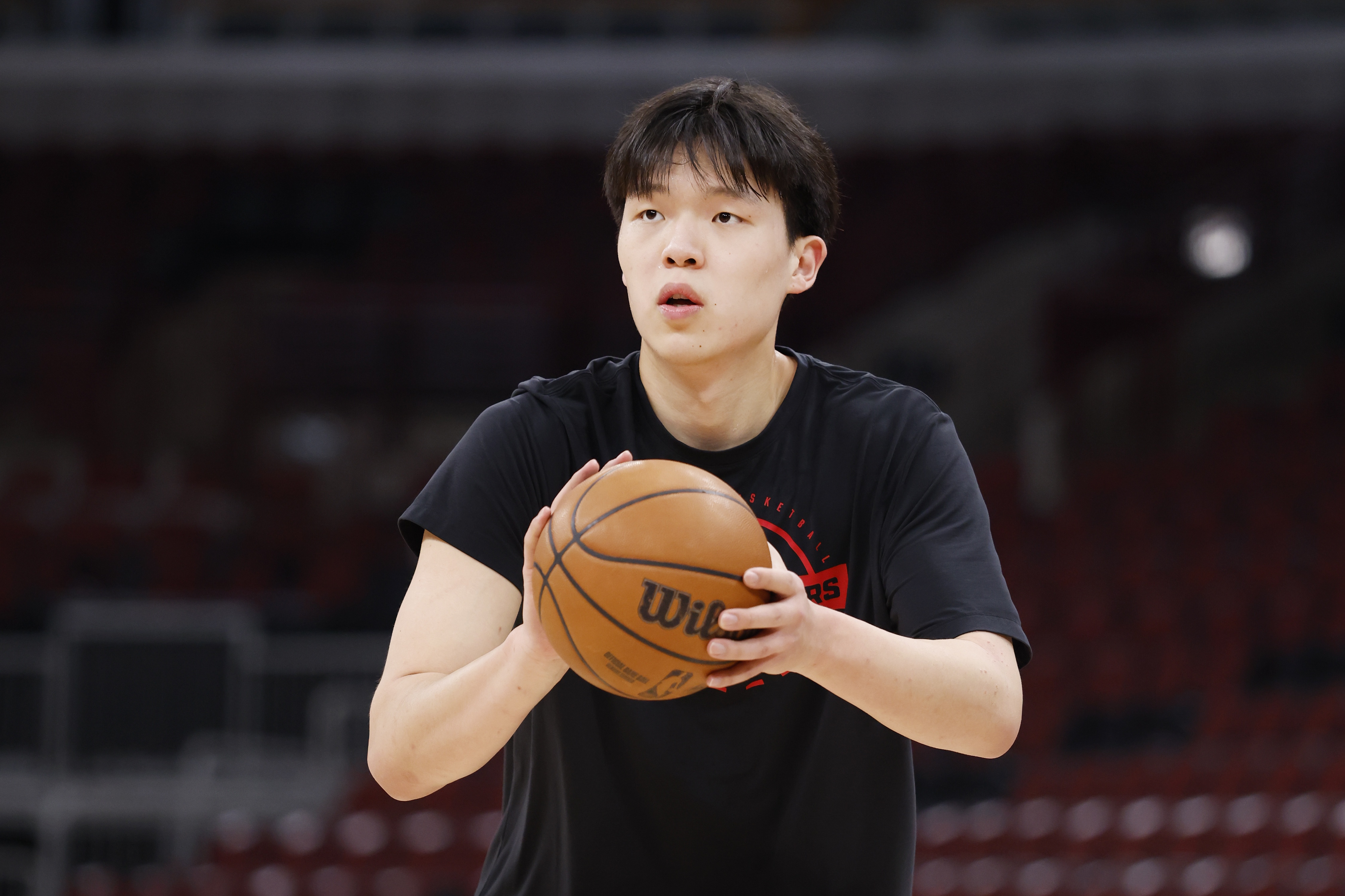 杨瀚森下半场爆发：11中6砍13分5板4帽 开拓者胜掘金