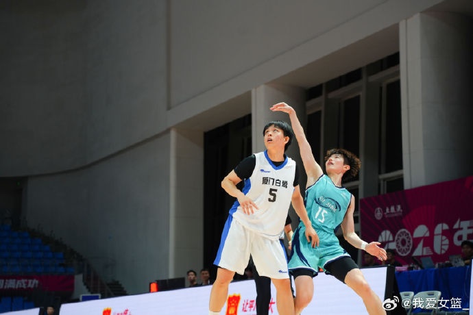浙江1分险胜山西 四川江苏大胜 女篮锦标赛第六日战况 浙江1分险胜山西 四川江苏大胜 女篮锦标赛第六日战况
