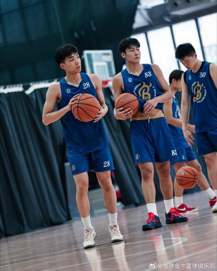 四天三夜高强度特训 香港金牛U19赴日拉练 四天三夜高强度特训 香港金牛U19赴日拉练