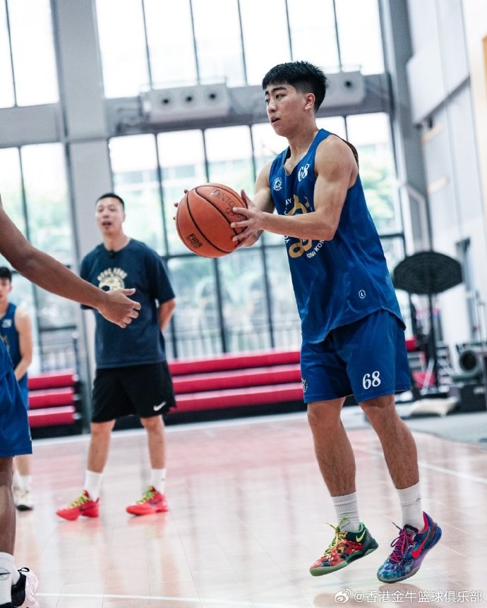 四天三夜高强度特训 香港金牛U19赴日拉练 四天三夜高强度特训 香港金牛U19赴日拉练