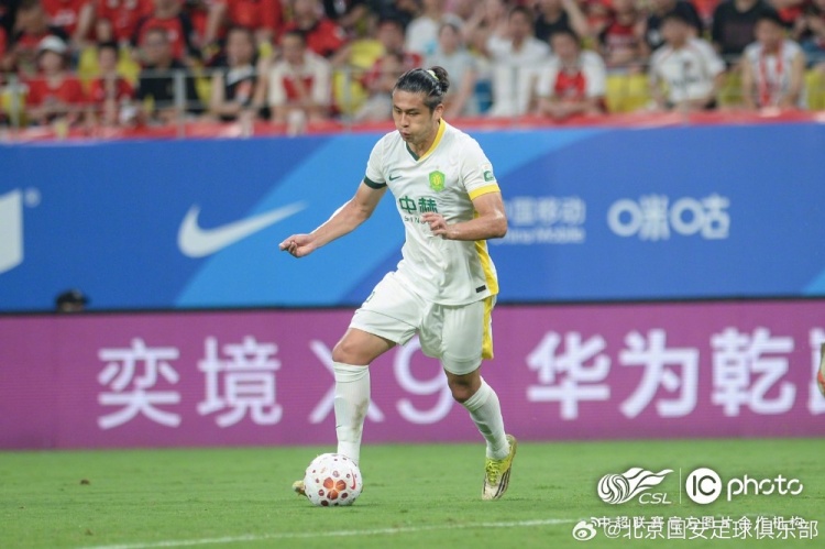 张玉宁双响追平队史联赛进球纪录,国安2-2客平蓉城遭补时绝平 张玉宁双响追平队史联赛进球纪录,国安2-2客平蓉城遭补时绝平