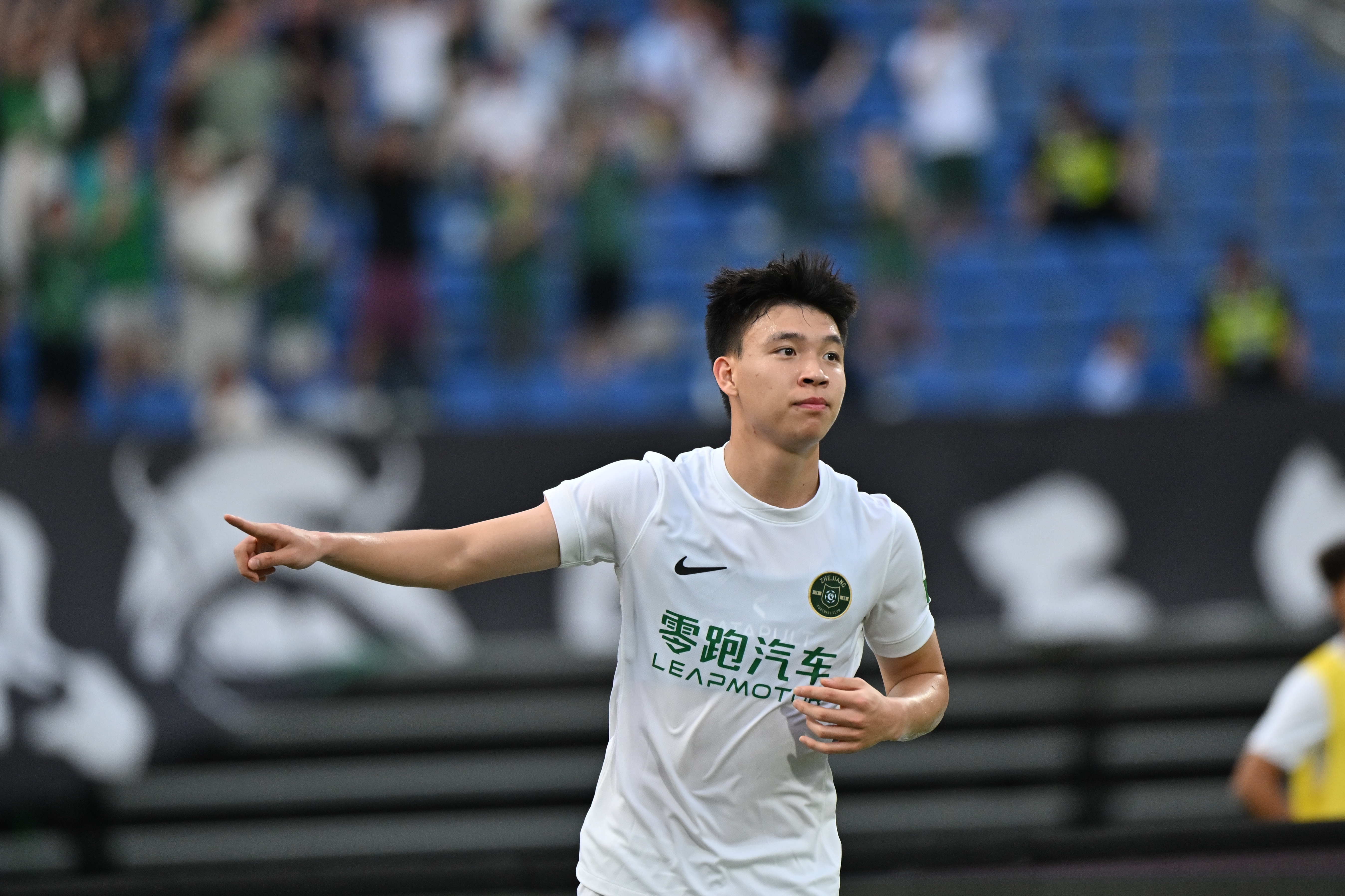 浙江主帅罗斯：王钰栋具备顶级锋线天赋，不会将其锁死在固定区域