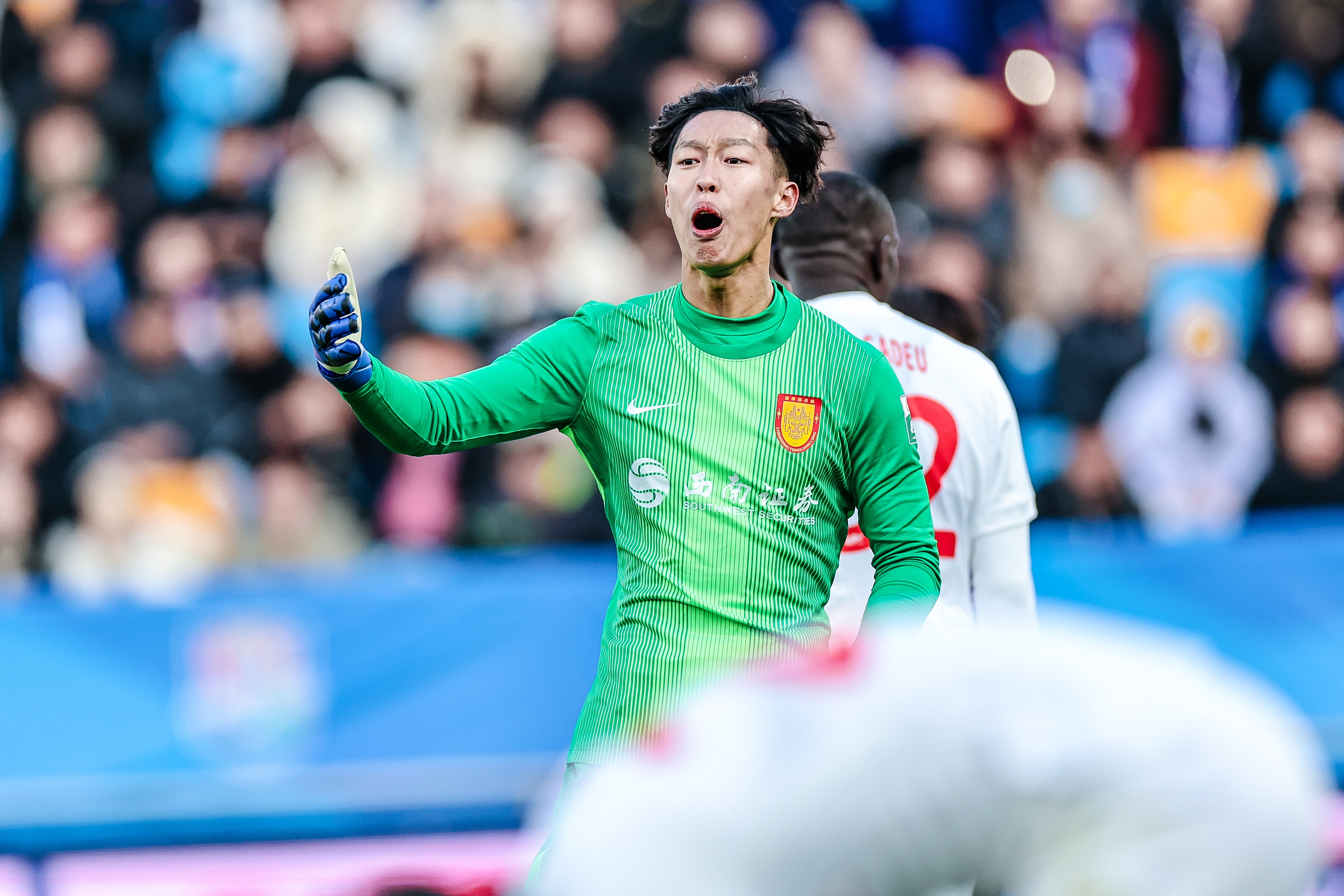 19岁门将姚浩洋：从小中超挫折中淬炼，目标直指国家队