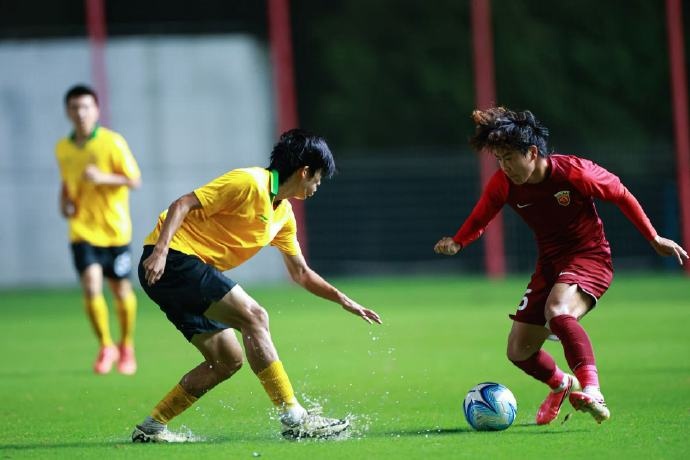 海港U20客胜国安锁定B组第二 张文骏连续两轮破门 海港U20客胜国安锁定B组第二 张文骏连续两轮破门