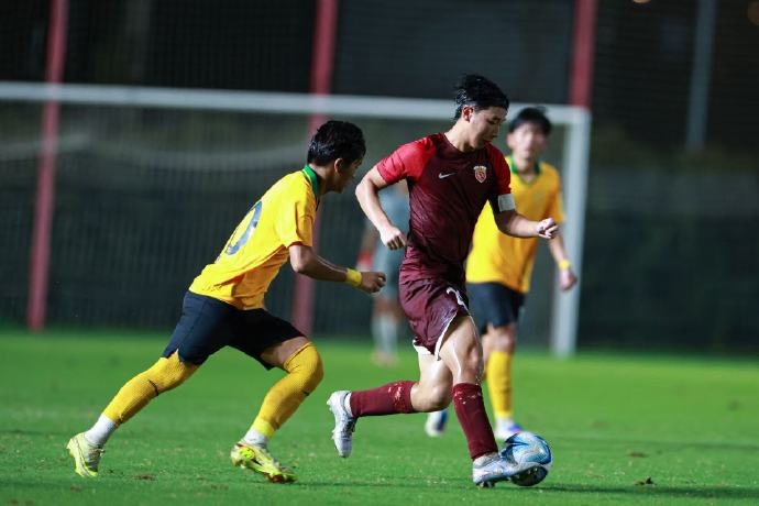海港U20客胜国安锁定B组第二 张文骏连续两轮破门 海港U20客胜国安锁定B组第二 张文骏连续两轮破门
