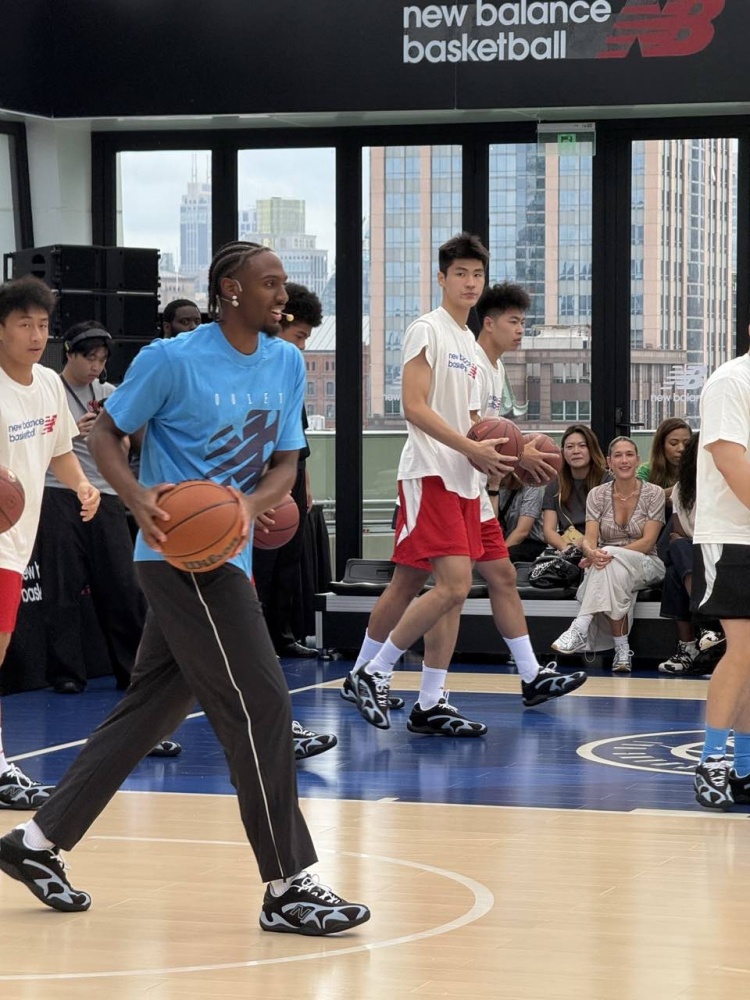 纵享丝滑！马克西中国行上海站参加3X3表演赛 漂移跳投压哨绝杀