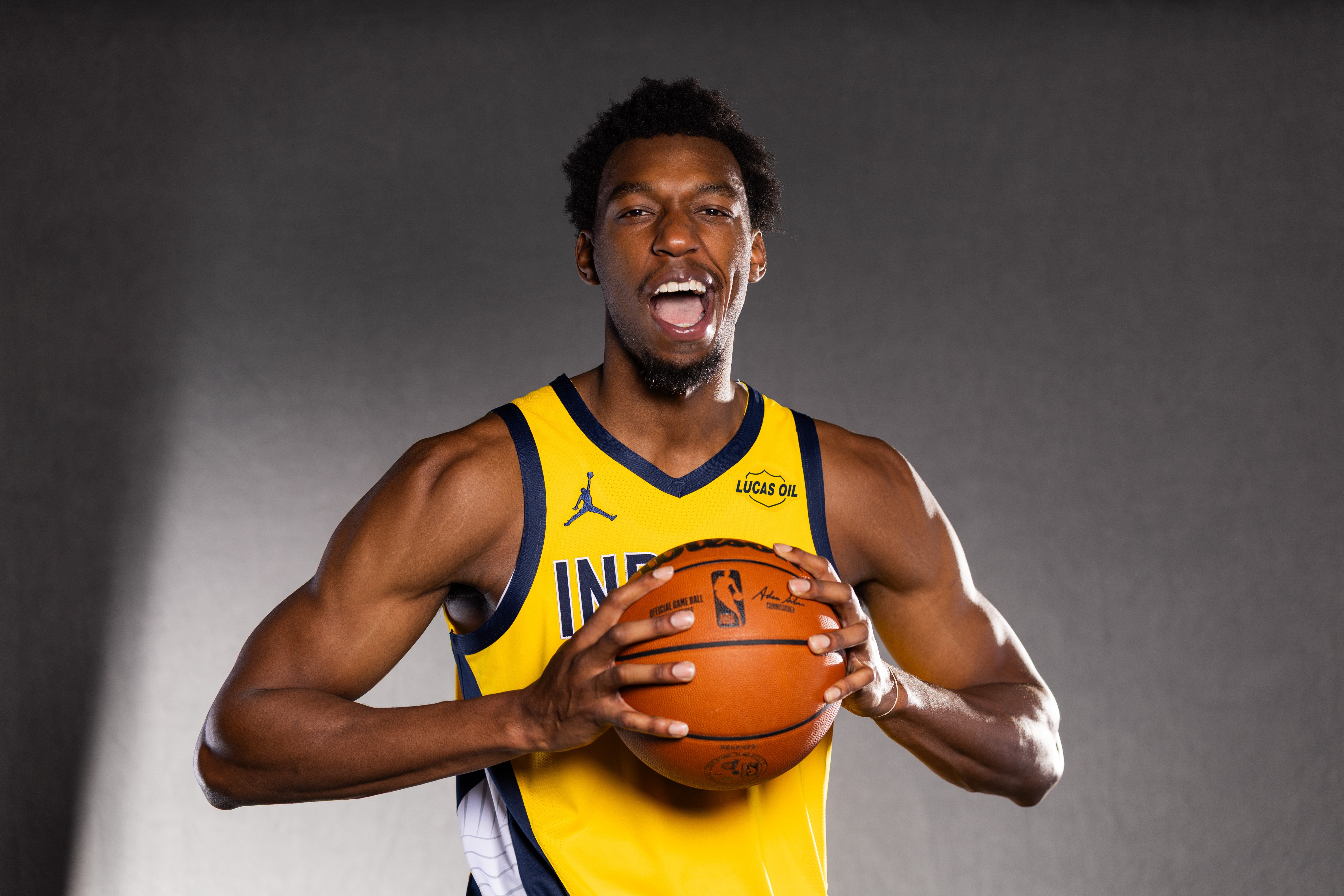 心系怀宝！勇记：仍能从远处为他加油 希望能看到怀斯曼健康回归